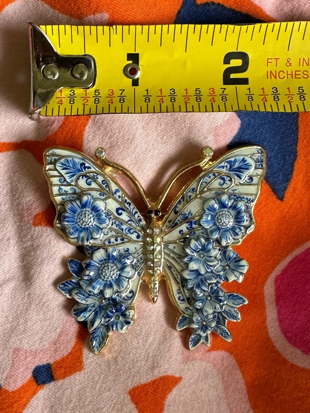 🦋 Blue White Floral Butterfly Brooch Pin Gold Tone Rhinestone Porcelain Look